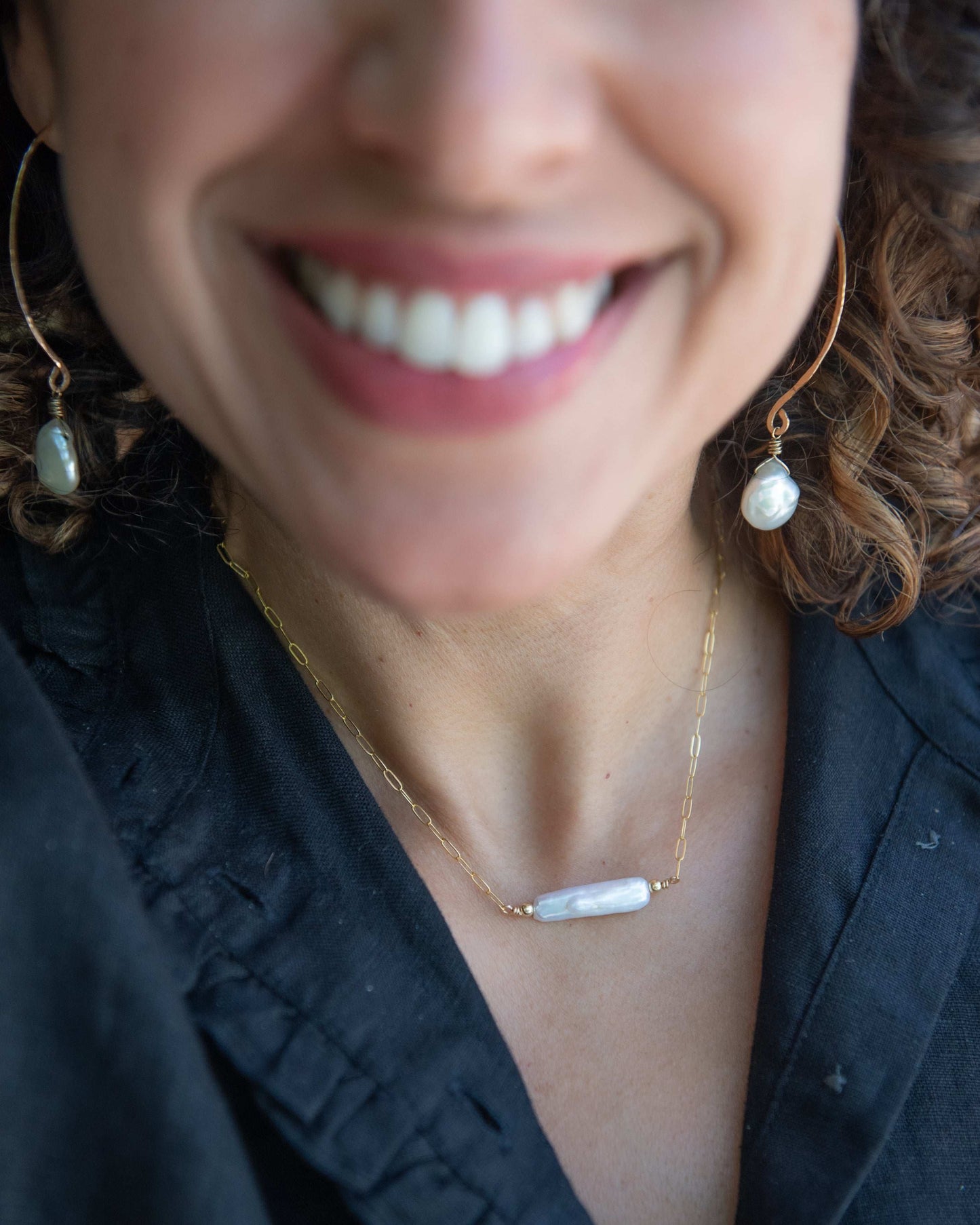 Biwa Pearl Bar Minimal Necklace