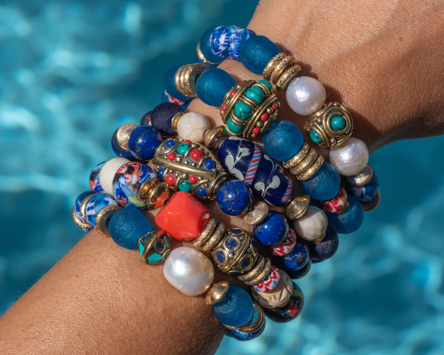 Blue & White African Glass Single Pearl Bracelet