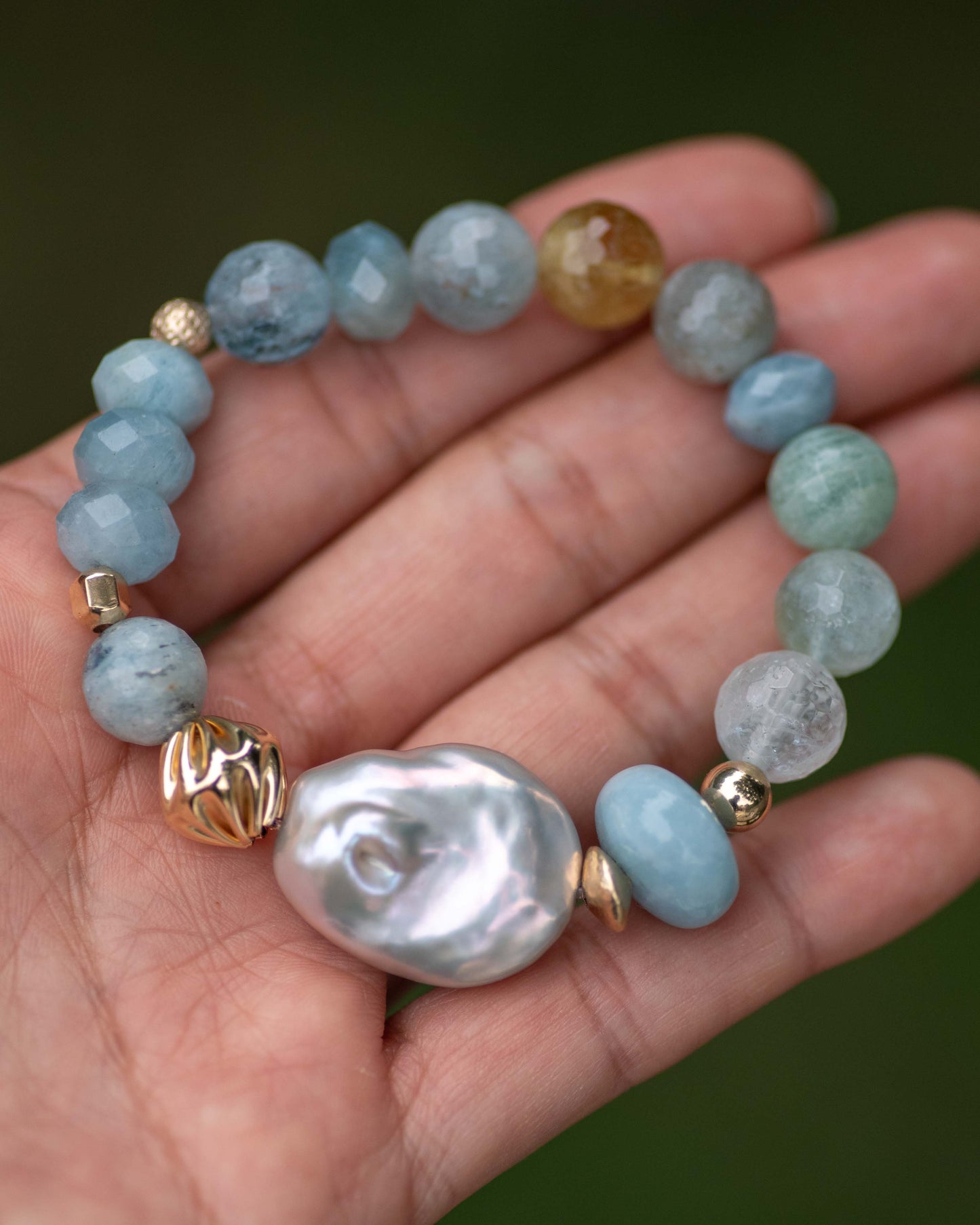 Gray Baroque Pearl & Aquamarine Gemstone Bracelet